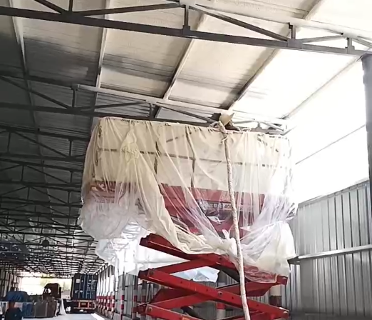 彩鋼瓦廠房屋頂保溫隔熱噴涂